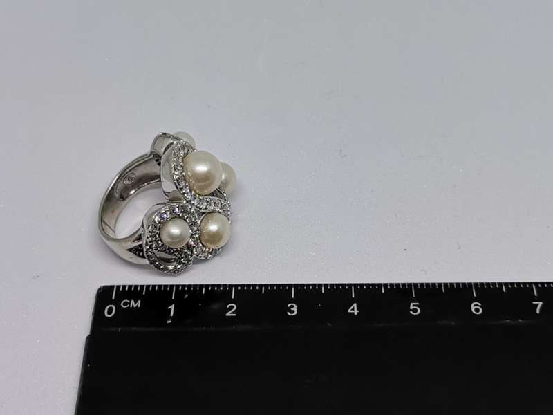 Silver Pearl Ring