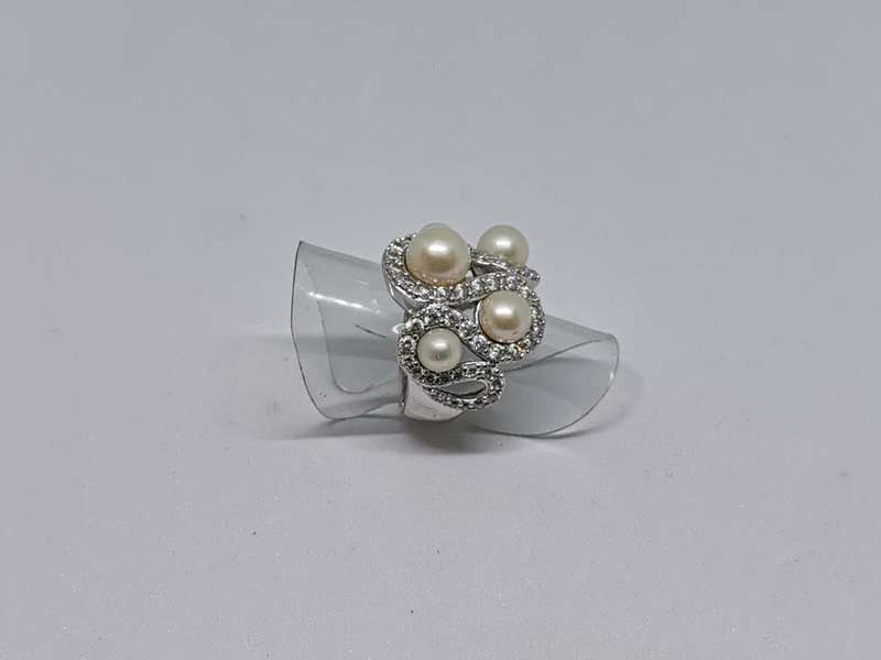 Silver Pearl Ring