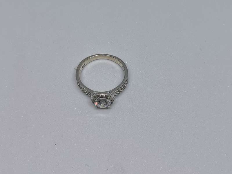 Sparkling Silver Ring