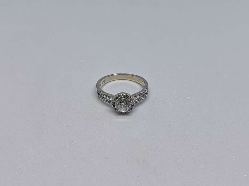 Sparkling Silver Ring