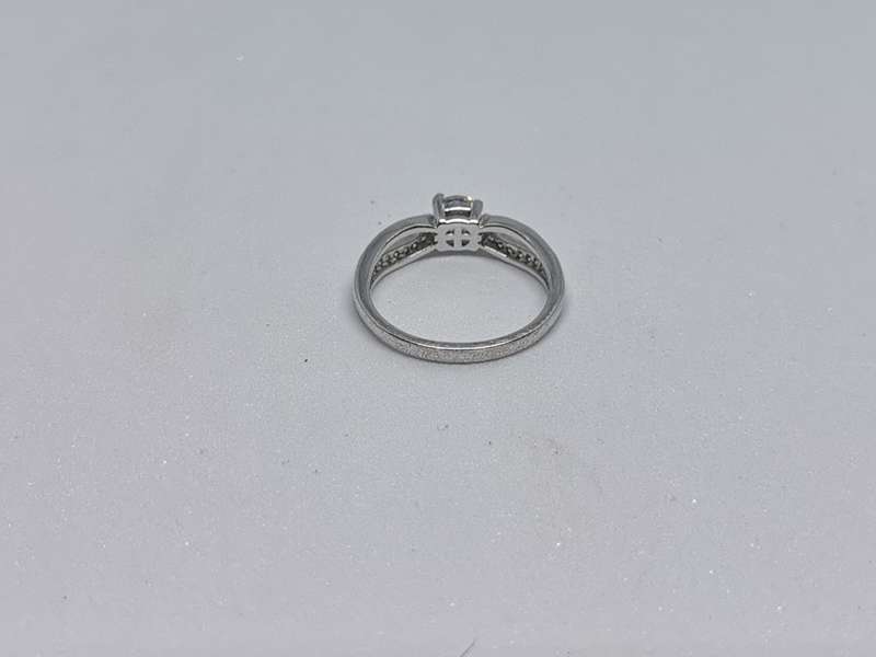 Dazzling Silver Ring