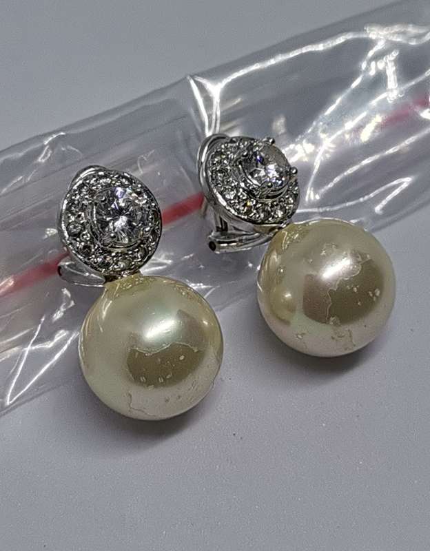 Silver Pearl Earrings