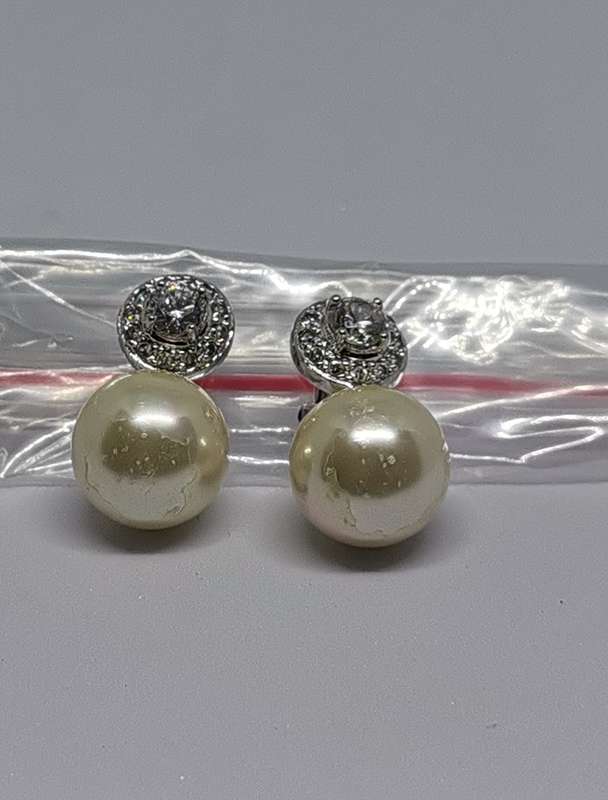 Silver Pearl Earrings