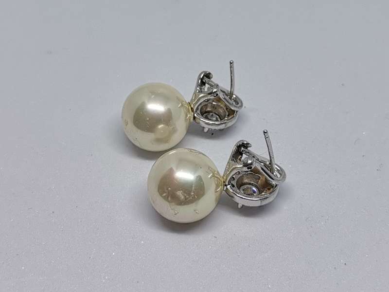 Silver Pearl Earrings