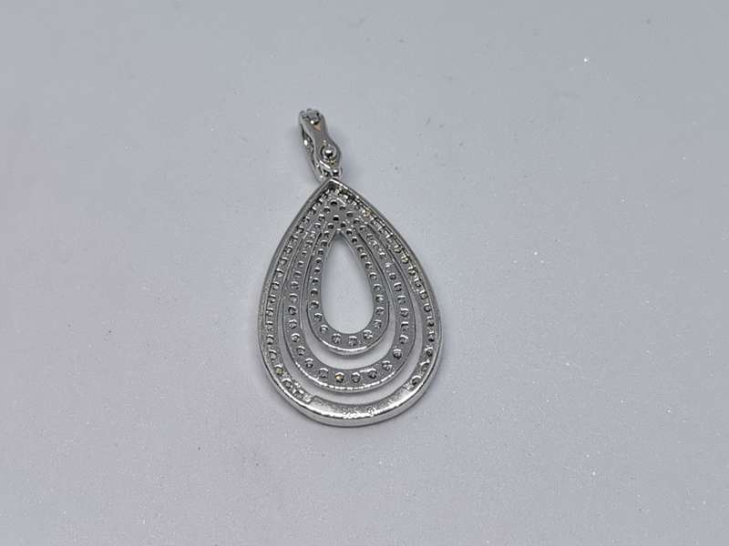 Silver Teardrop Pendant