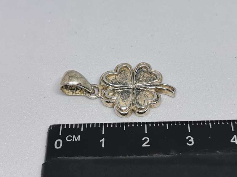 Silver Lucky Clover Pendant