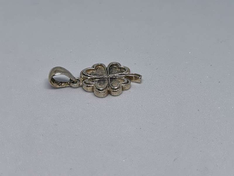 Silver Lucky Clover Pendant