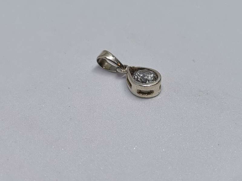Silver Teardrop Pendant