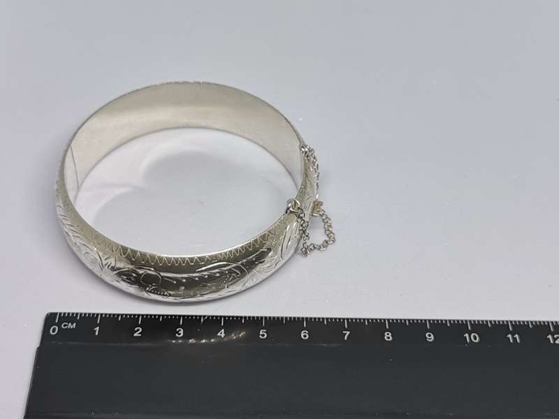 Detailed Silver Bangle