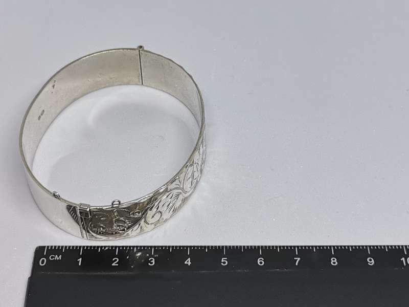 Detailed Silver Bracelet