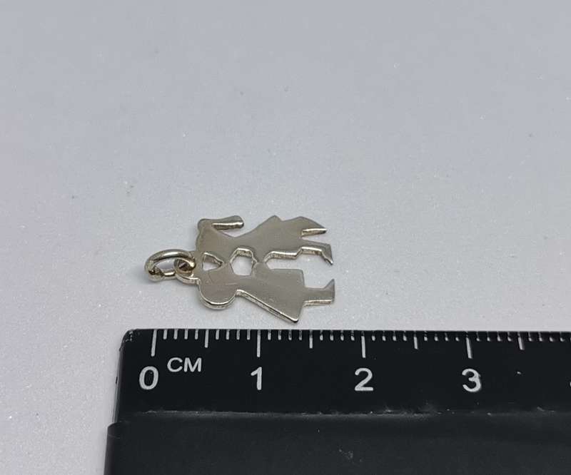 Silver Kissing Couple Charm