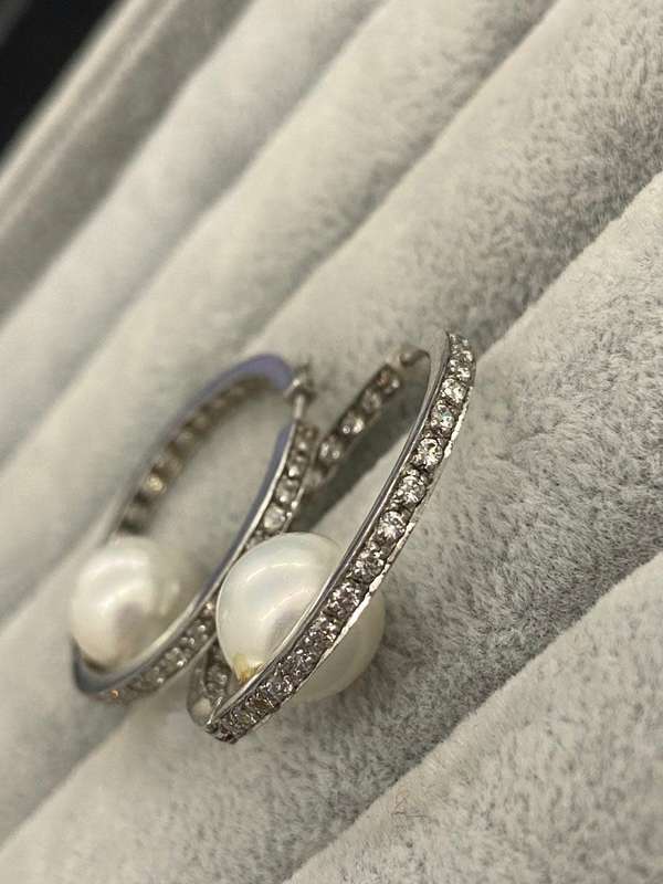 Silver Pearl Earrings