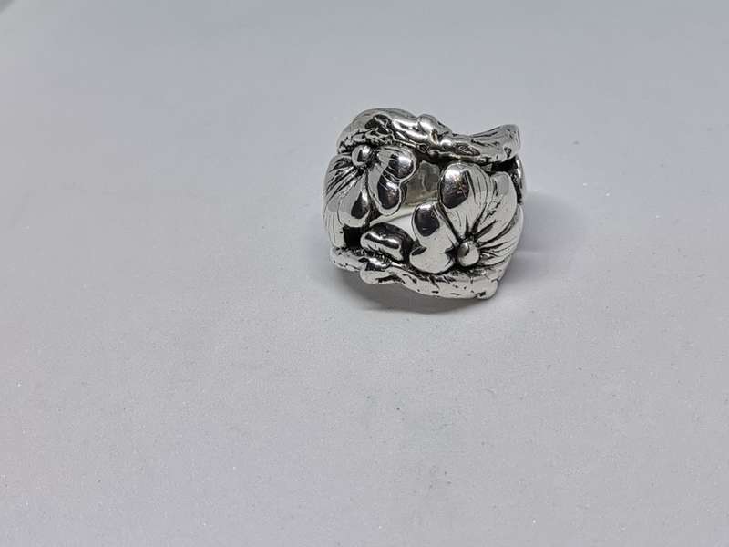Bulky Silver Flower Ring