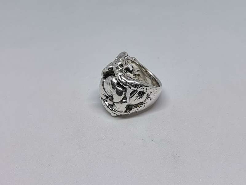 Bulky Silver Flower Ring