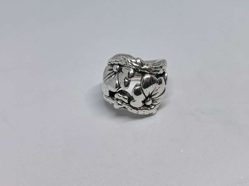 Bulky Silver Flower Ring