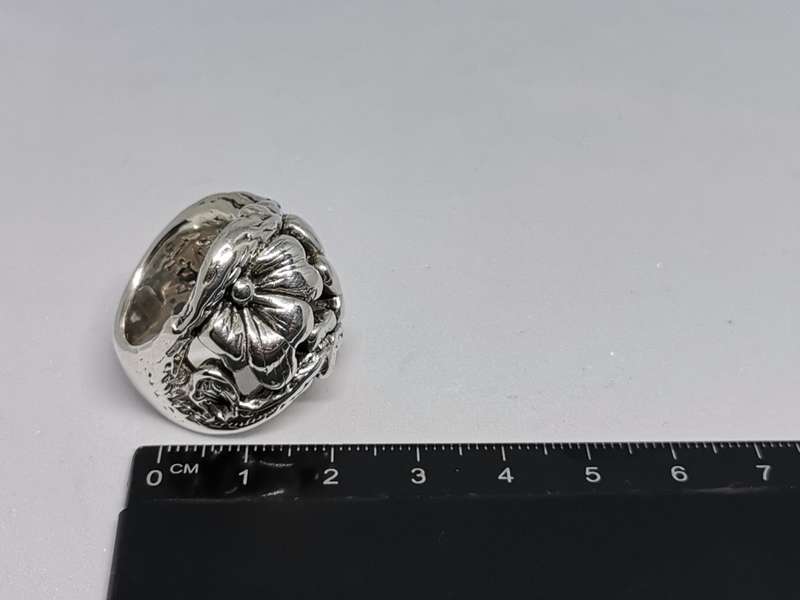 Bulky Silver Flower Ring