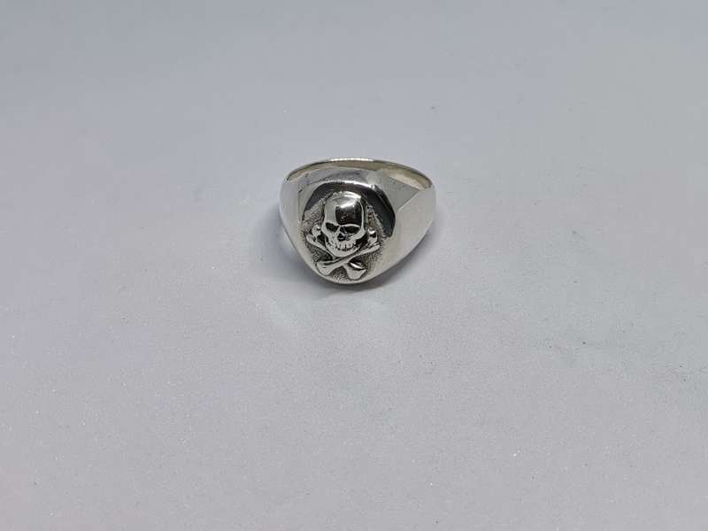 Silver Skull Ring