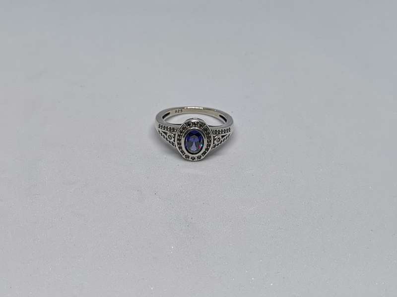 Gorgeous Silver Sapphire Ring