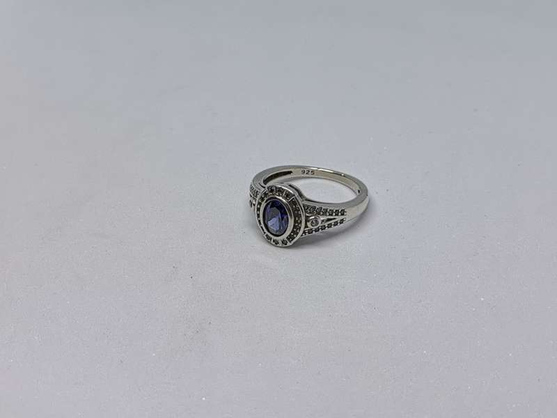 Gorgeous Silver Sapphire Ring