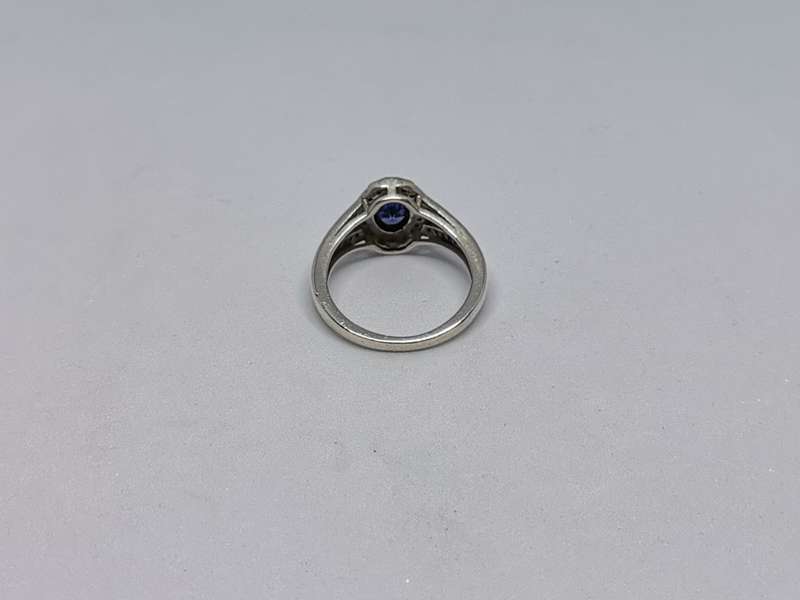Gorgeous Silver Sapphire Ring