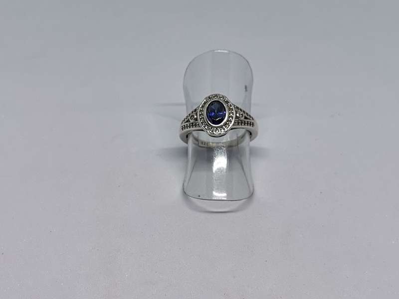 Gorgeous Silver Sapphire Ring