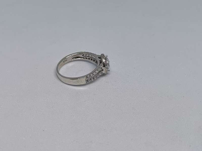 Dazzling Silver Ring