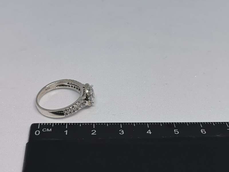 Dazzling Silver Ring