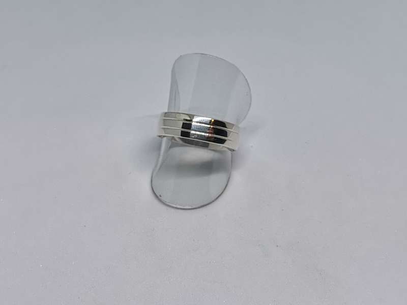 Silver Comfort Fit Ring
