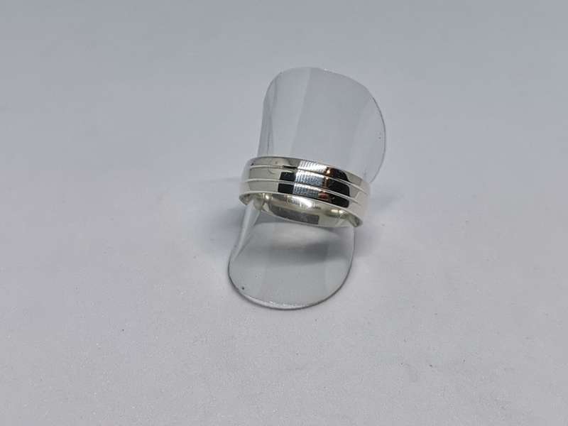 Silver Comfort Fit Ring