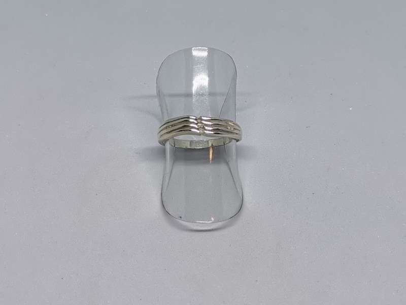 *R1 Auction* Unique Silver Ring