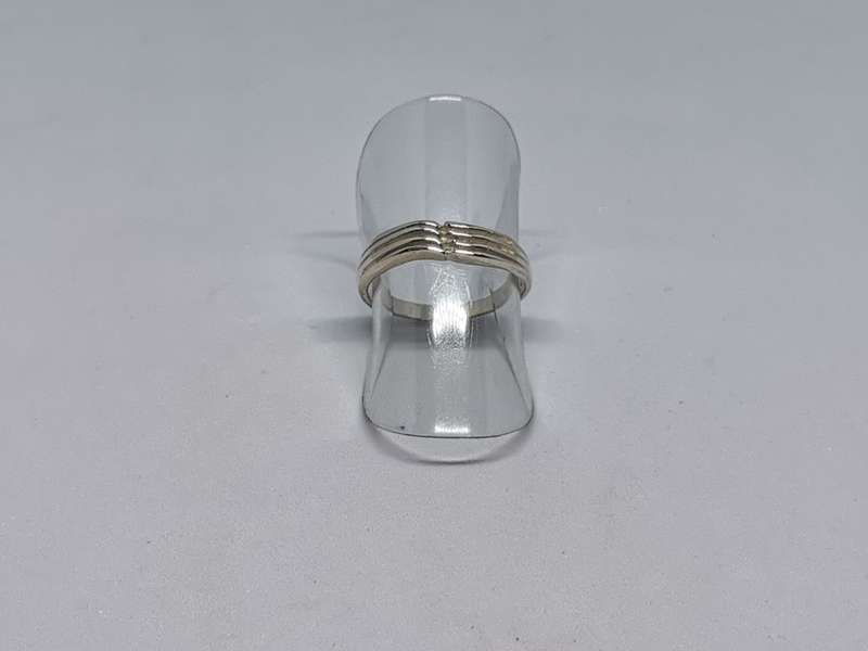 *R1 Auction* Unique Silver Ring