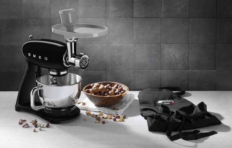 Smeg Black Stand Mixer Gift Box - Barbeque Edition