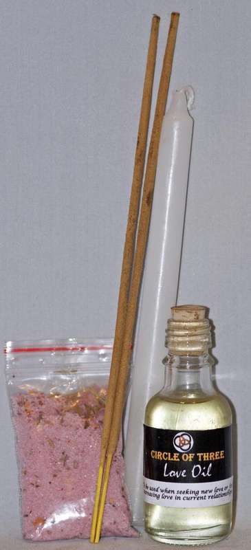 WICCAN \ PAGAN - LOVE SPELL KIT