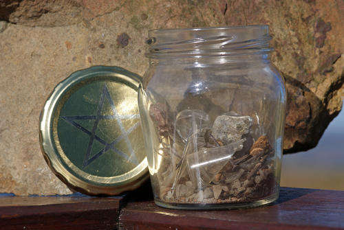 WITCHE'S BOTTLE