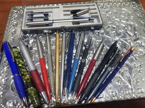 ALL SORTS OF PEN PARKER / PAPER MATE / CALLIGRAPHY SET