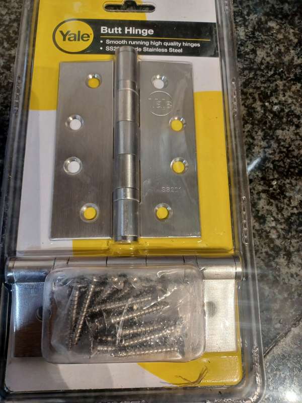 YALE HINGE