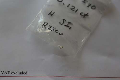 Round Brilliant Cut 0.121 ct Diamond [Certified]