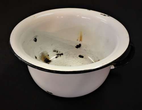 Vintage Enamel Bedpan (Smallish)
