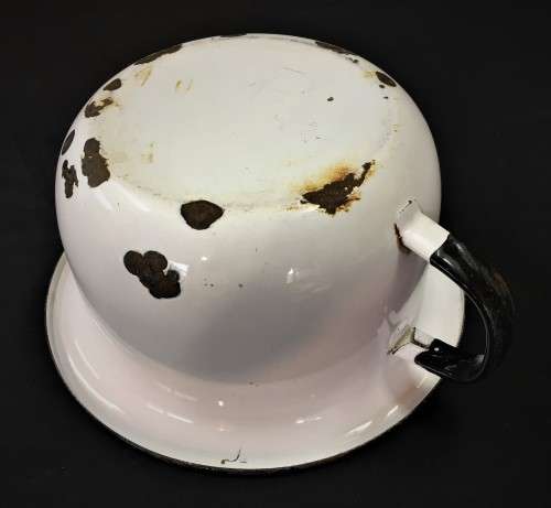 Vintage Enamel Bedpan (Smallish)