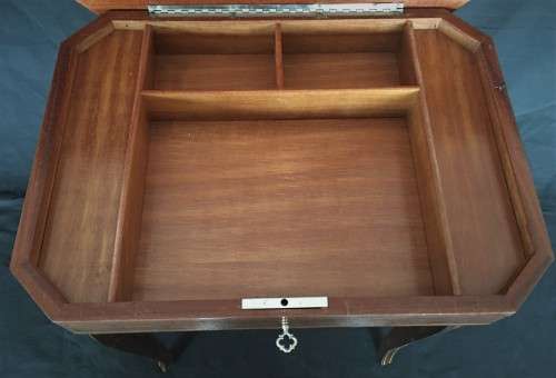 Vintage Italian Marquetry Jewelery Table fitted with Swiss Reuge Music Box