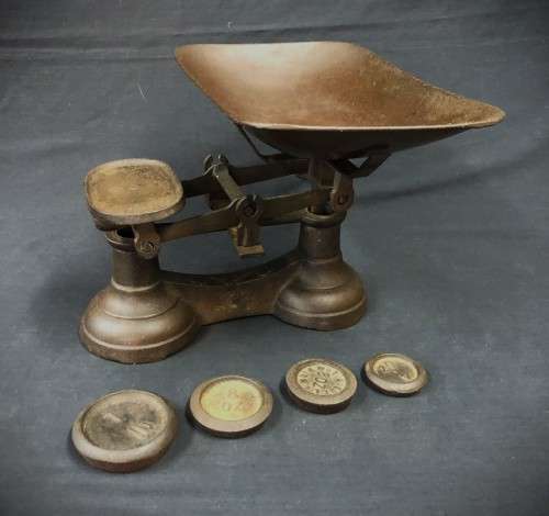 Small Vintage Cast-Iron Scale