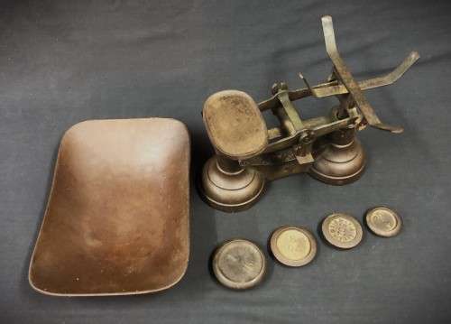 Small Vintage Cast-Iron Scale