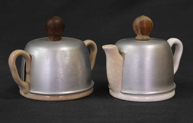 Jacketed Milk Jug and Sugar Pot
