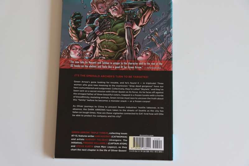 DC Comics Green Arrow Volume 2: Triple Threat Published 2013