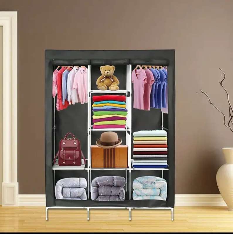 Foldable 3 door wardrobe