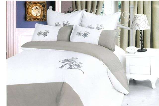 6 Piece - Queen - Duvet cover grey and white