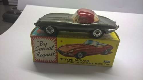 Corgi Jaguar E Type 307