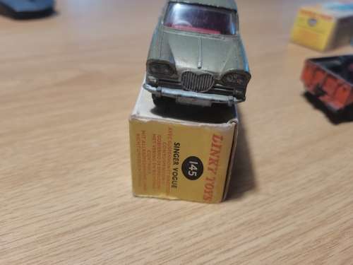 Dinky Singer Vogue