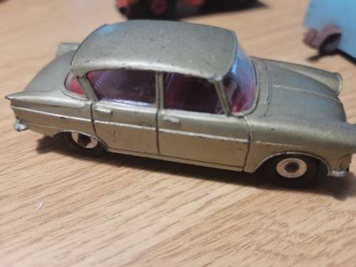 Dinky Singer Vogue