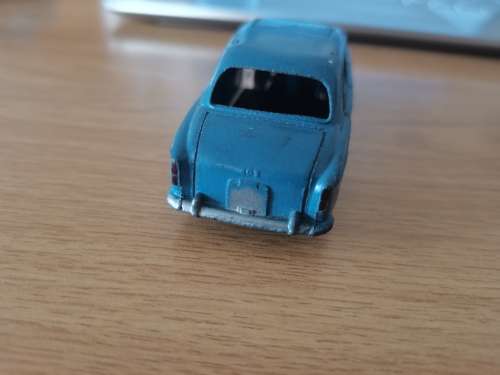 Dinky Peugeot 403
